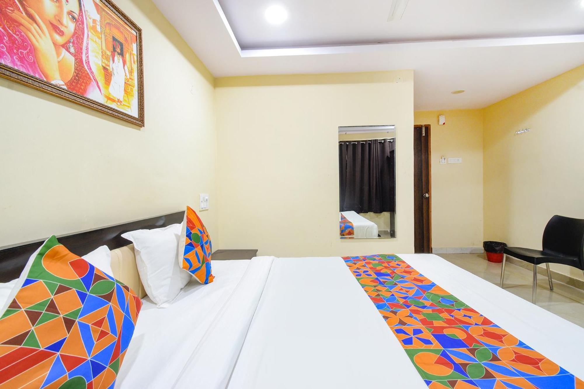 Fabhotel N Residency, Hitech City - 350M From Yashoda Hospital, Hitech City Хайдарабад Экстерьер фото