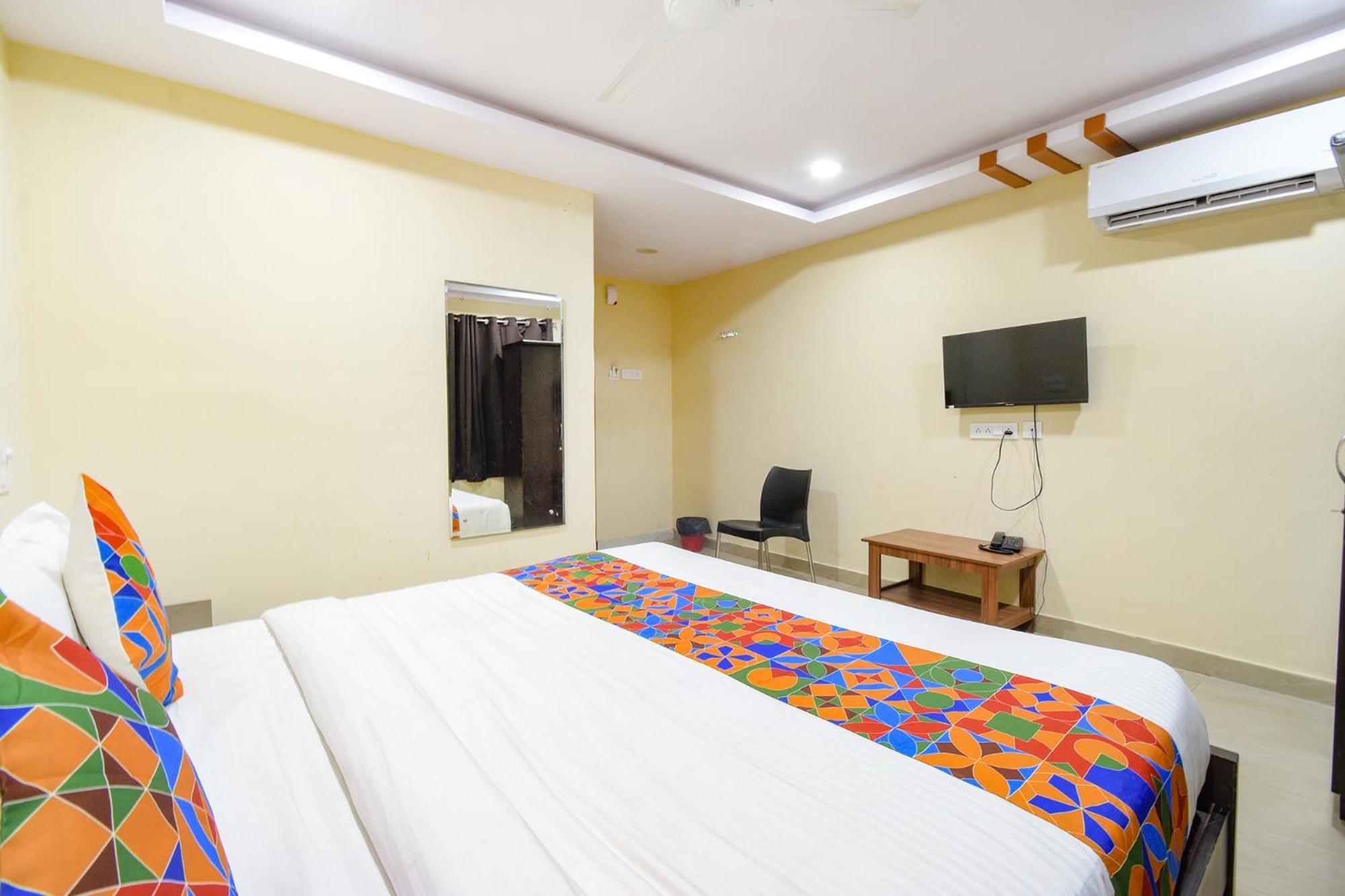 Fabhotel N Residency, Hitech City - 350M From Yashoda Hospital, Hitech City Хайдарабад Экстерьер фото